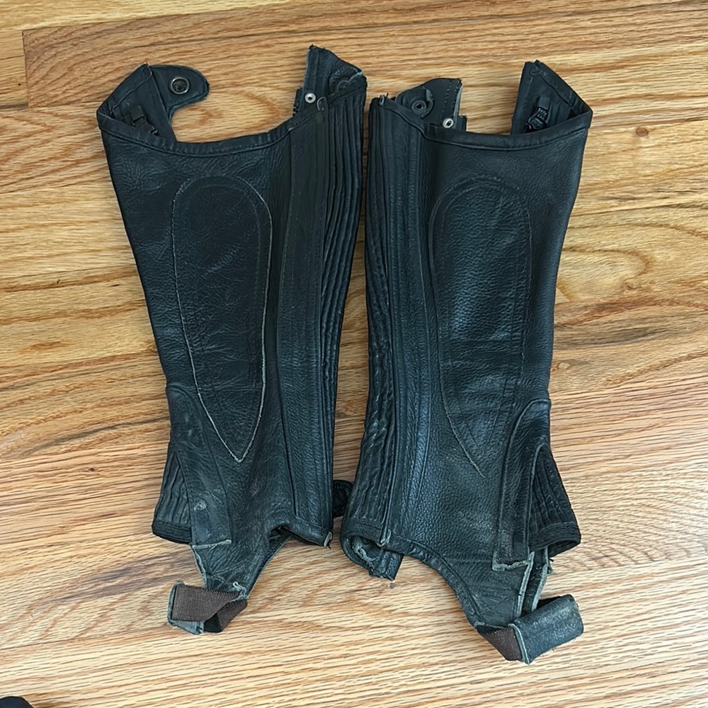 Ovation Kids Pro Leather Half Riding Chaps